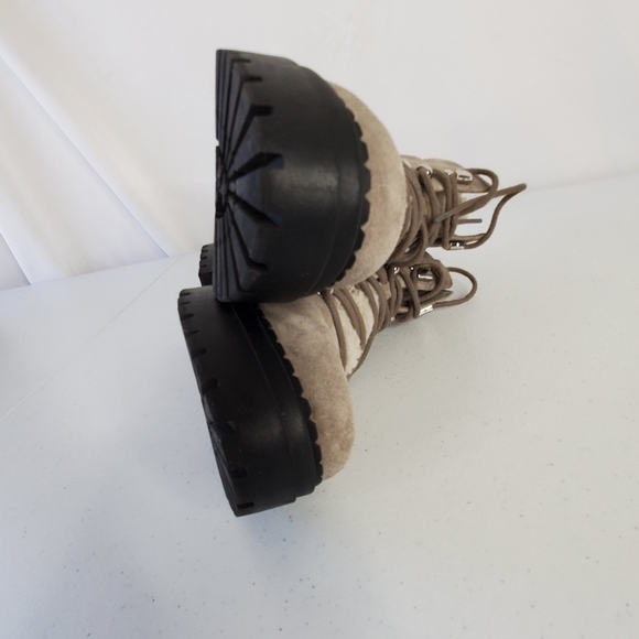 Marc Fisher LTD Suede Lug Sole Hiking Boot Size 8 Nairy Faux Fur Ankle Boot - Picture 9 of 15